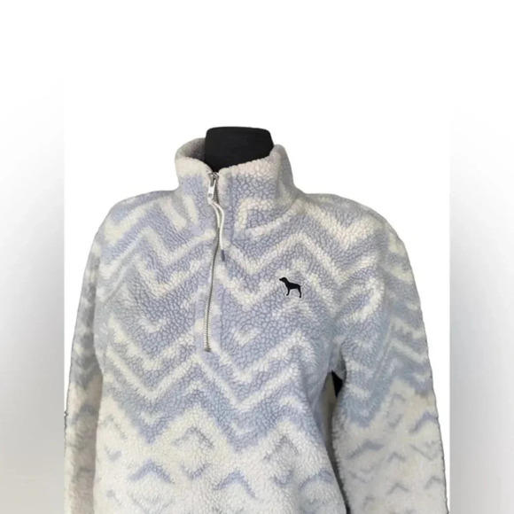 LPINK BY VICTORIA’S Secret Fluffy Pullover Small - Picture 4 of 6